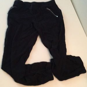 Justice black loose pant with zipper pockets